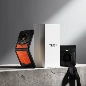 Vertu Ironflip Calfskin Charm & Cover Complimentary Elegance