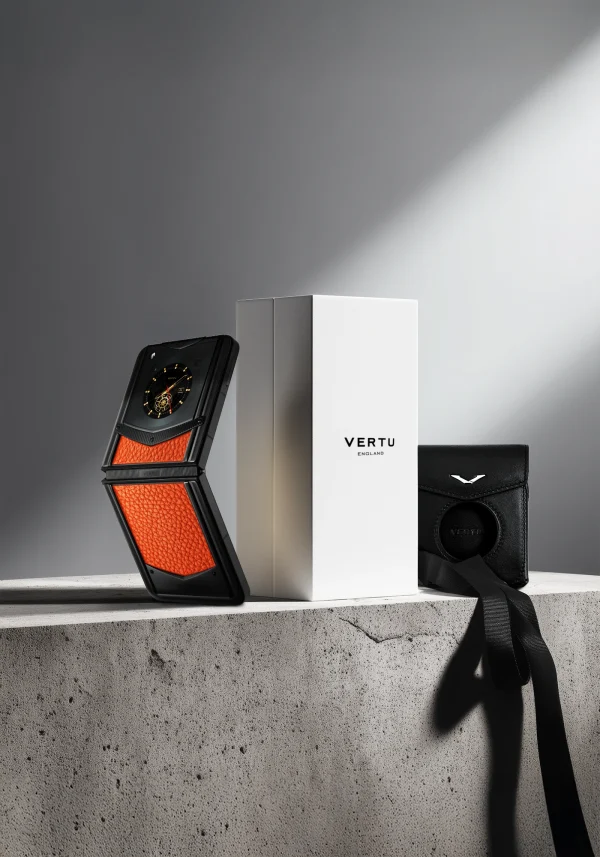 Vertu Ironflip Calfskin Charm & Cover Complimentary Elegance